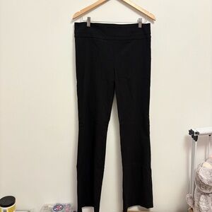 R&W Classic Black Women's Pants, Sz L, slight flare and bootcut style 32 long